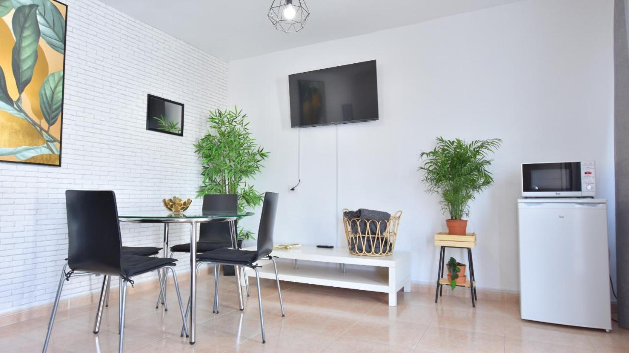 Book Jet - Oasis Pool View Apartment คอร์ราเลโฮ ภายนอก รูปภาพ