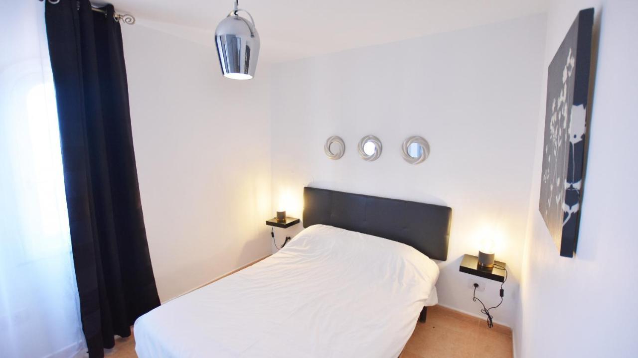 Book Jet - Oasis Pool View Apartment คอร์ราเลโฮ ภายนอก รูปภาพ