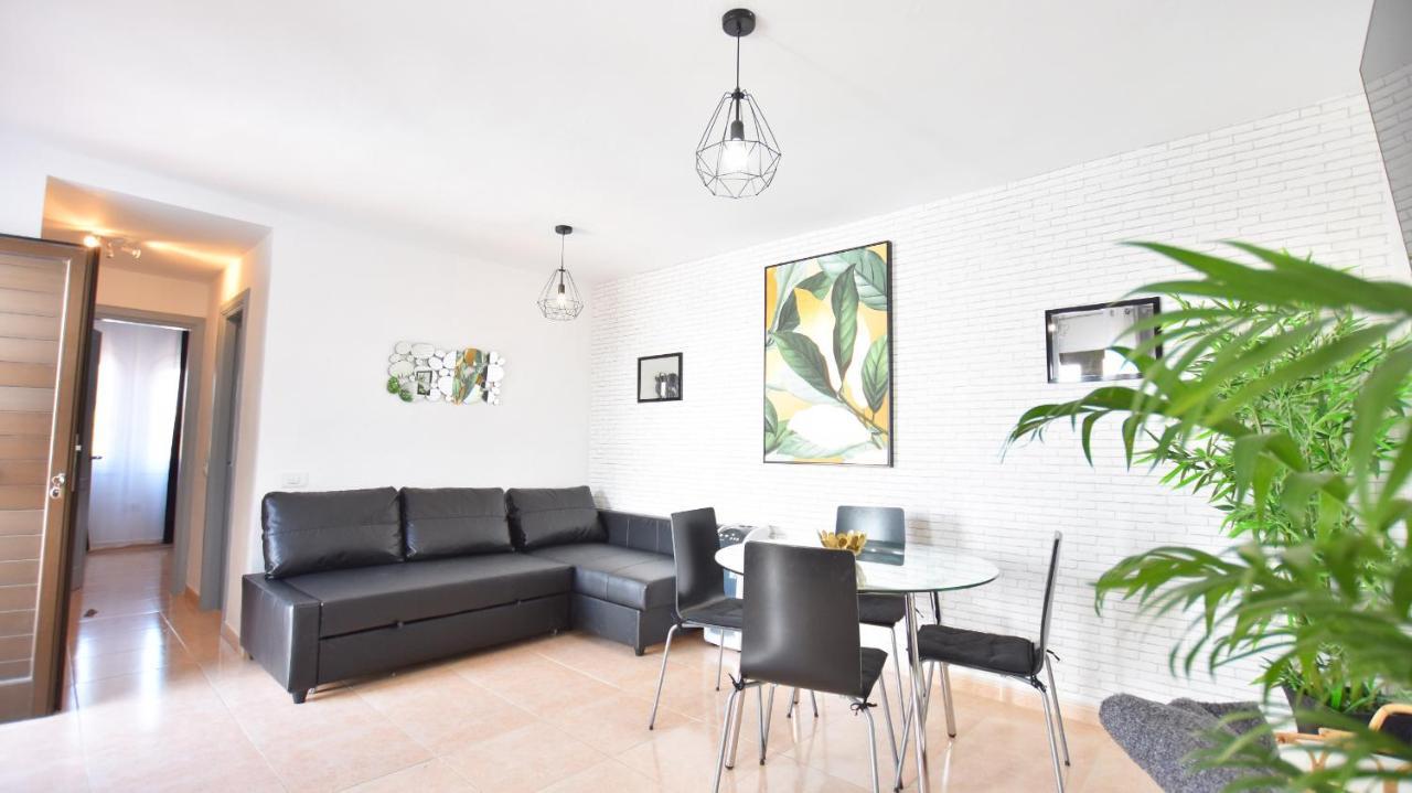 Book Jet - Oasis Pool View Apartment คอร์ราเลโฮ ภายนอก รูปภาพ