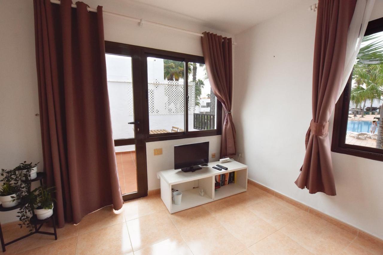Book Jet - Oasis Pool View Apartment คอร์ราเลโฮ ภายนอก รูปภาพ
