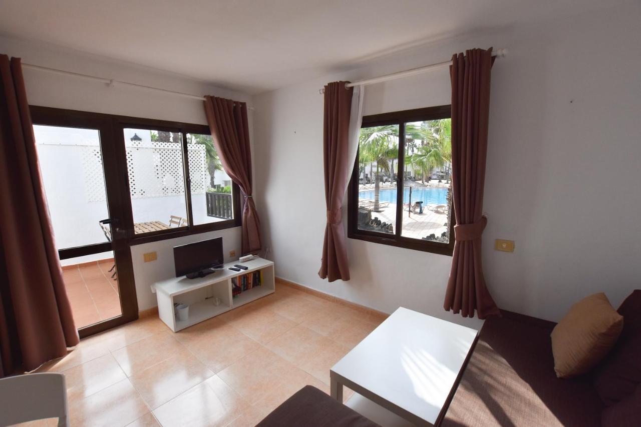 Book Jet - Oasis Pool View Apartment คอร์ราเลโฮ ภายนอก รูปภาพ